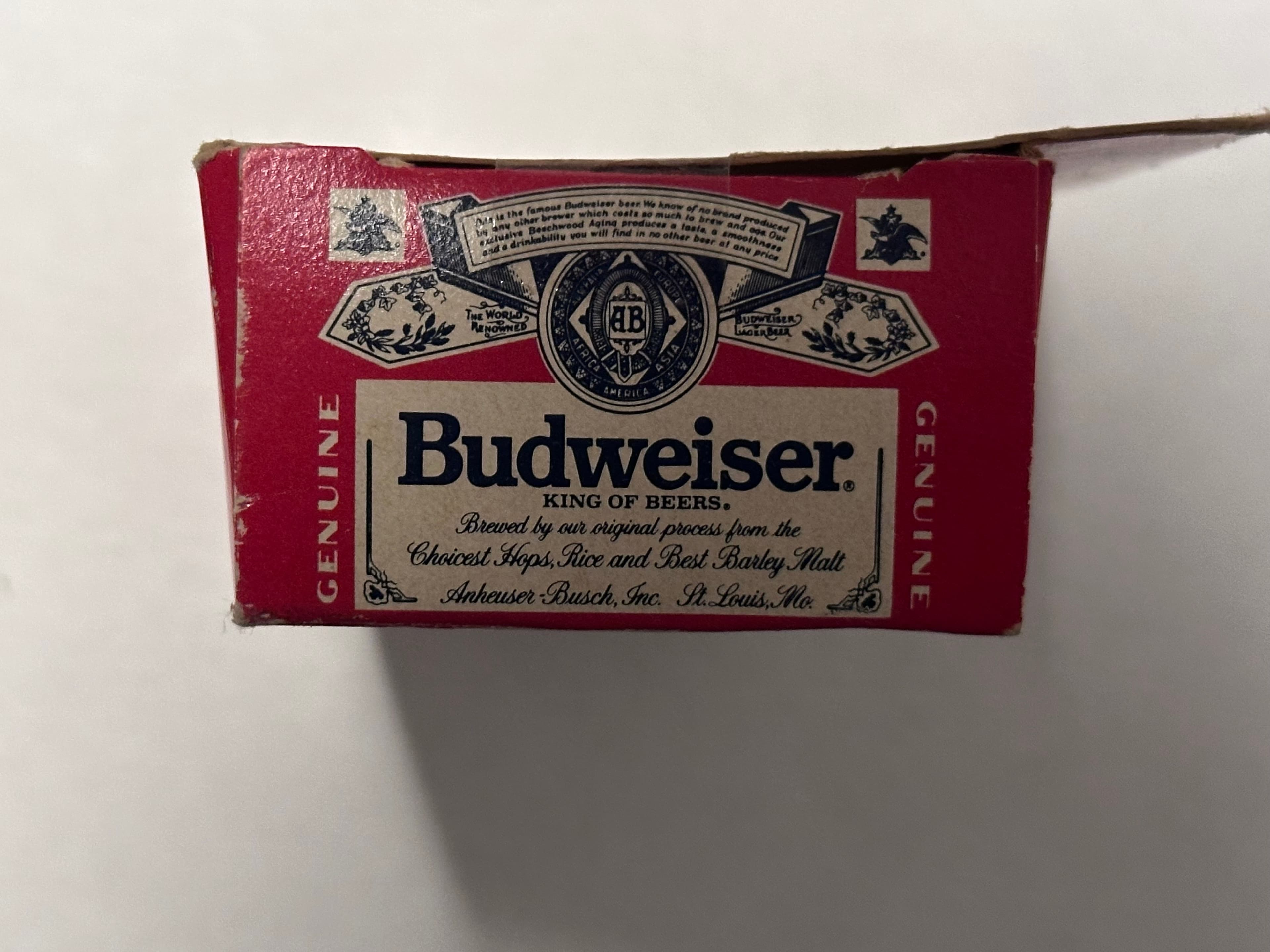 Lledo 1/64 Model Car “King of Beers” 4