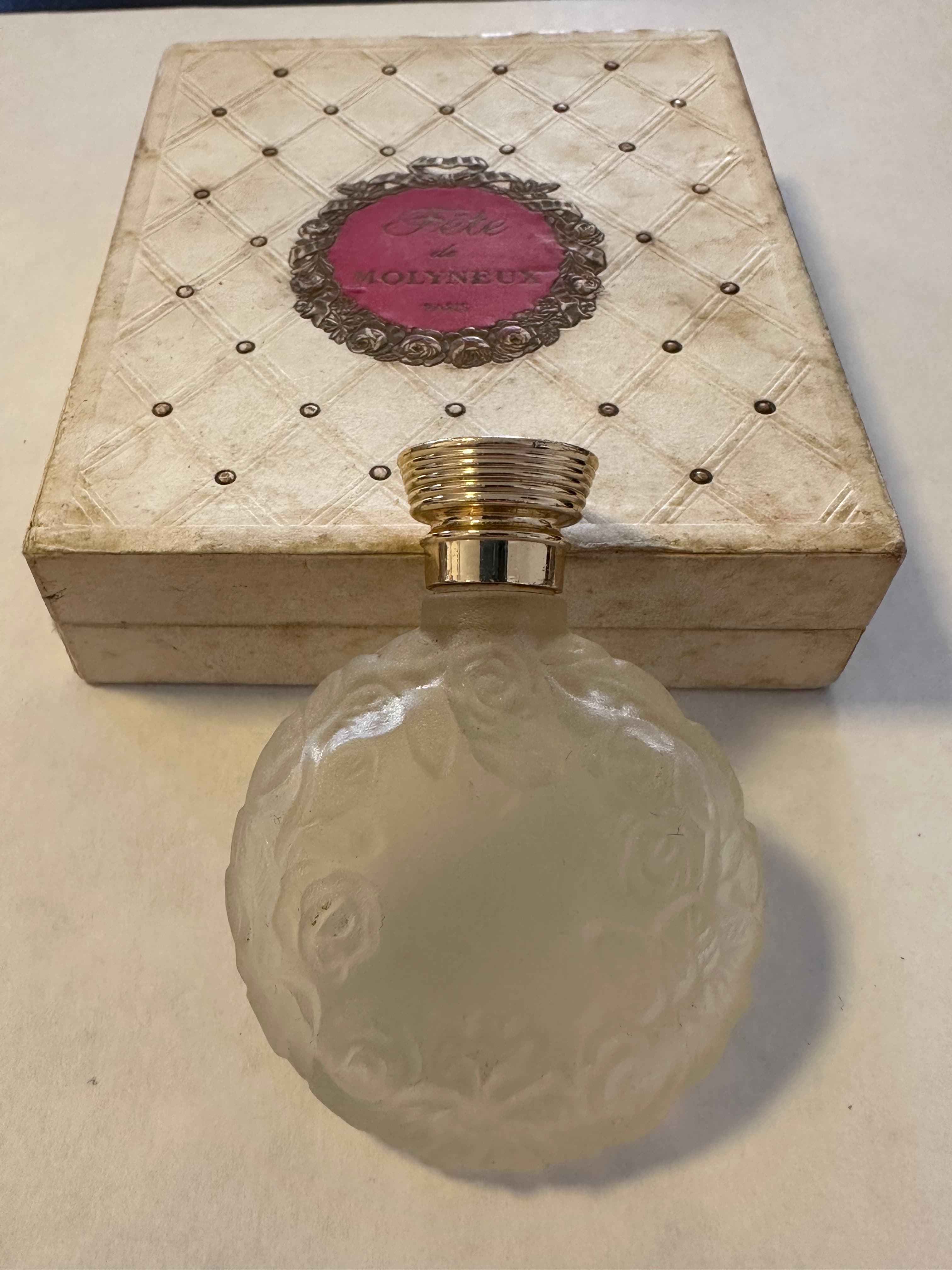 Vintage Molyneux Fete pure Parfum Extrait Bottle in Case - Paris 2