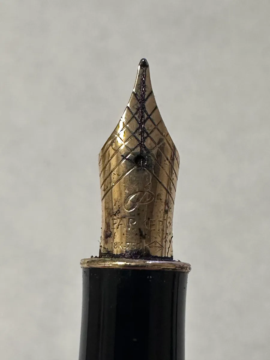 Parker Sonnet Fountain Pen, Made in France, 18K (750) Gold Nib, Red Lacquer 5