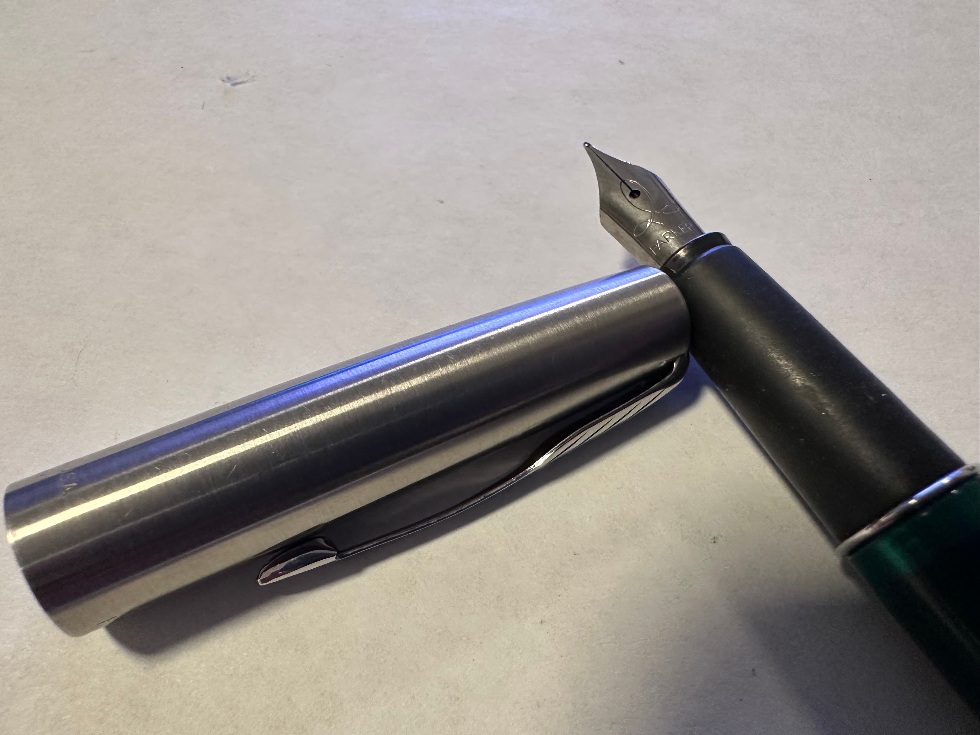 Parker Frontier Fountain Pen - Green Barrel 2