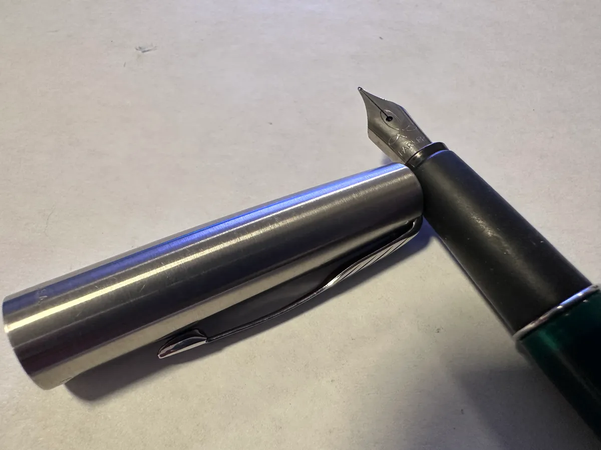 Parker Frontier Fountain Pen - Green Barrel 2