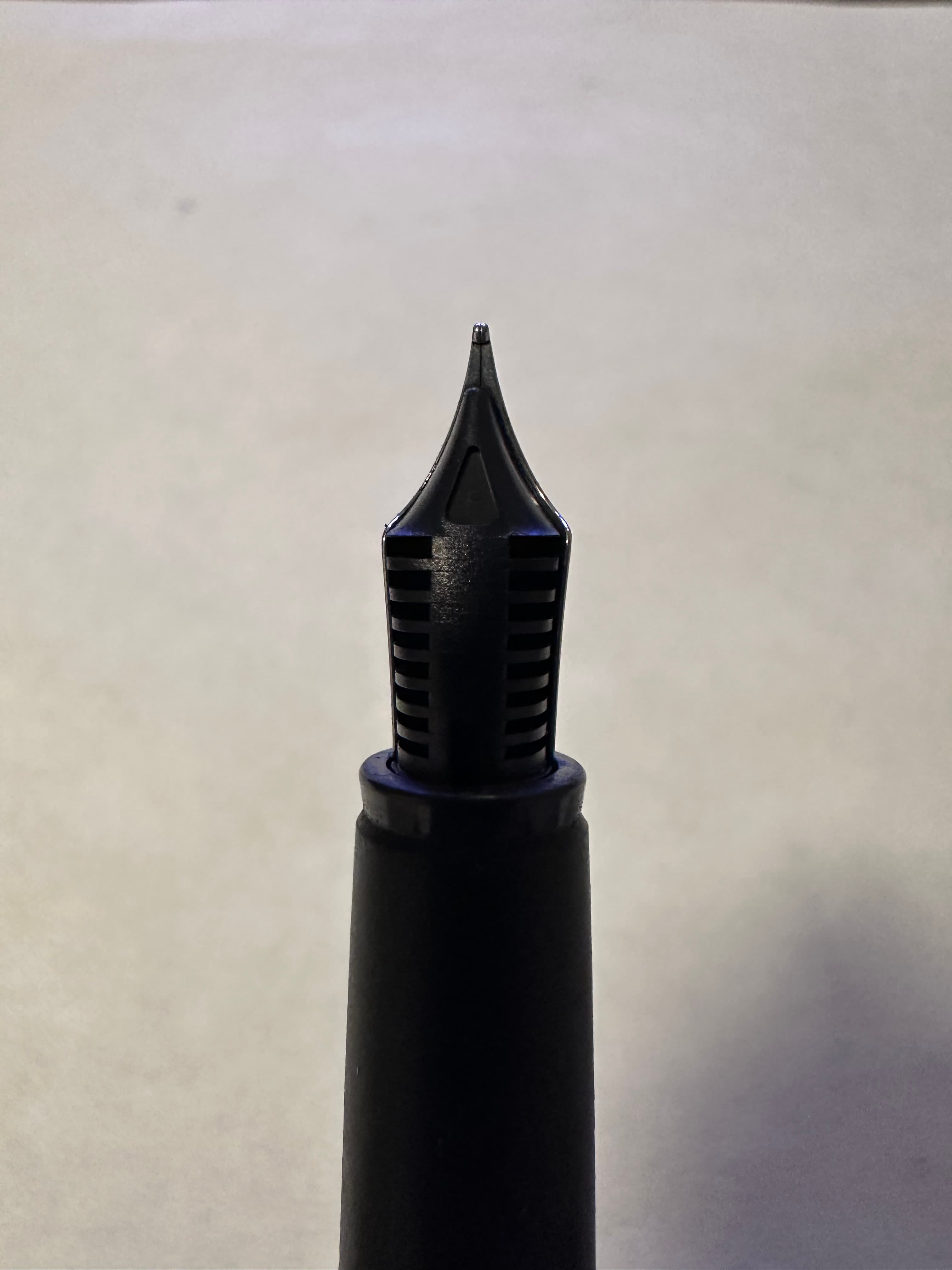 Parker Frontier Fountain Pen - Green Barrel 7