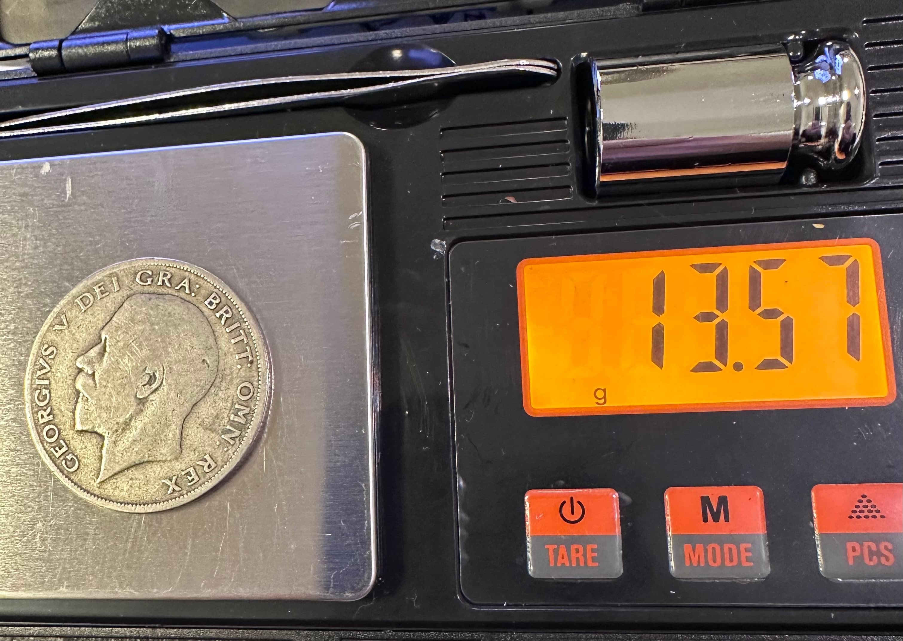 2 Silver Coins Lot 1922 Great Britain Halfcrown George V 1979 Silver Coin 22.97g Total 3