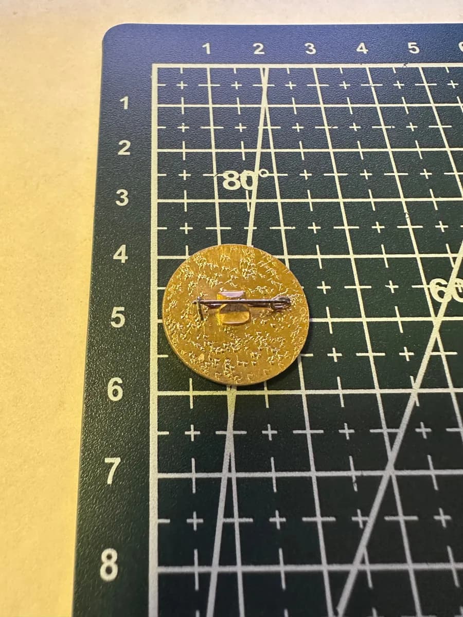 Vintage FSC Bukovyna Chernivtsi USSR Soviet Soccer Pin Badge 2