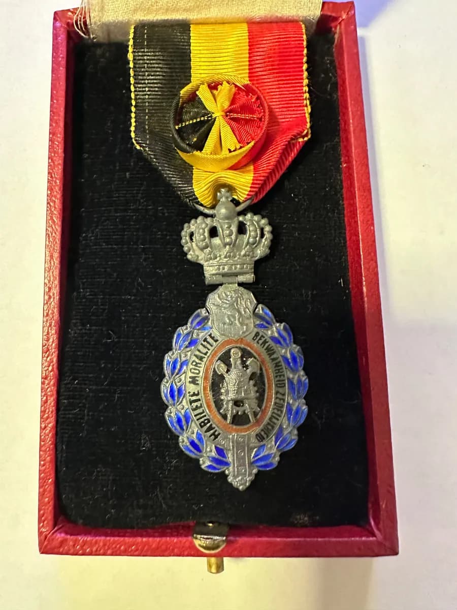 Belgian Labour Decoration Second Class Medal - With Original Case