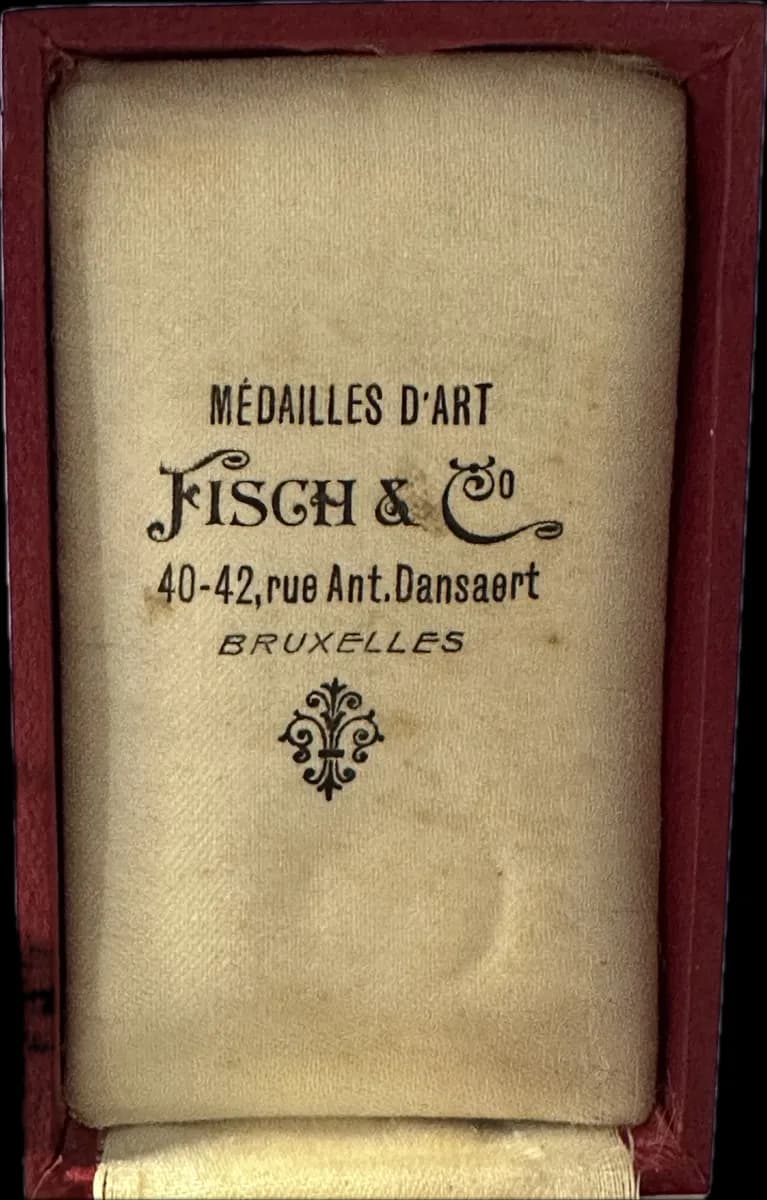 Belgian Labour Decoration Second Class Medal - With Original Case 5