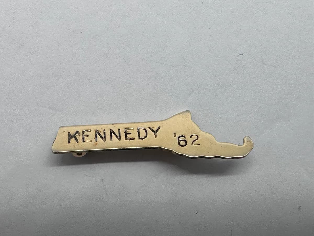 Vintage 1962 Ted Kennedy Massachusetts Senate Campaign Pin