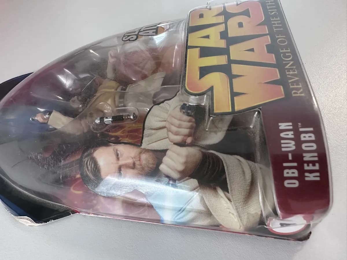 Star Wars Revenge of the Sith Obi-Wan Kenobi #1 Slashing Attack, Hasbro 2005, Carded 3