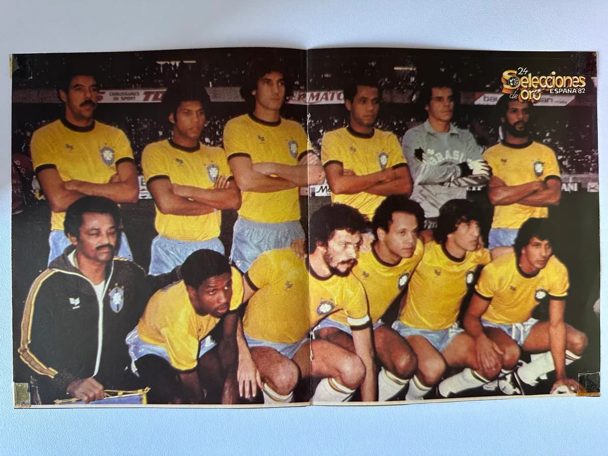 Selecciones de Oro España '82 No. 24, Brazil Issue with Poster, 1982 World Cup Magazine 2