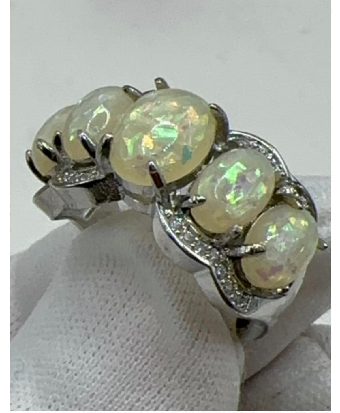 Silver Opals Ring (5 lab stones)