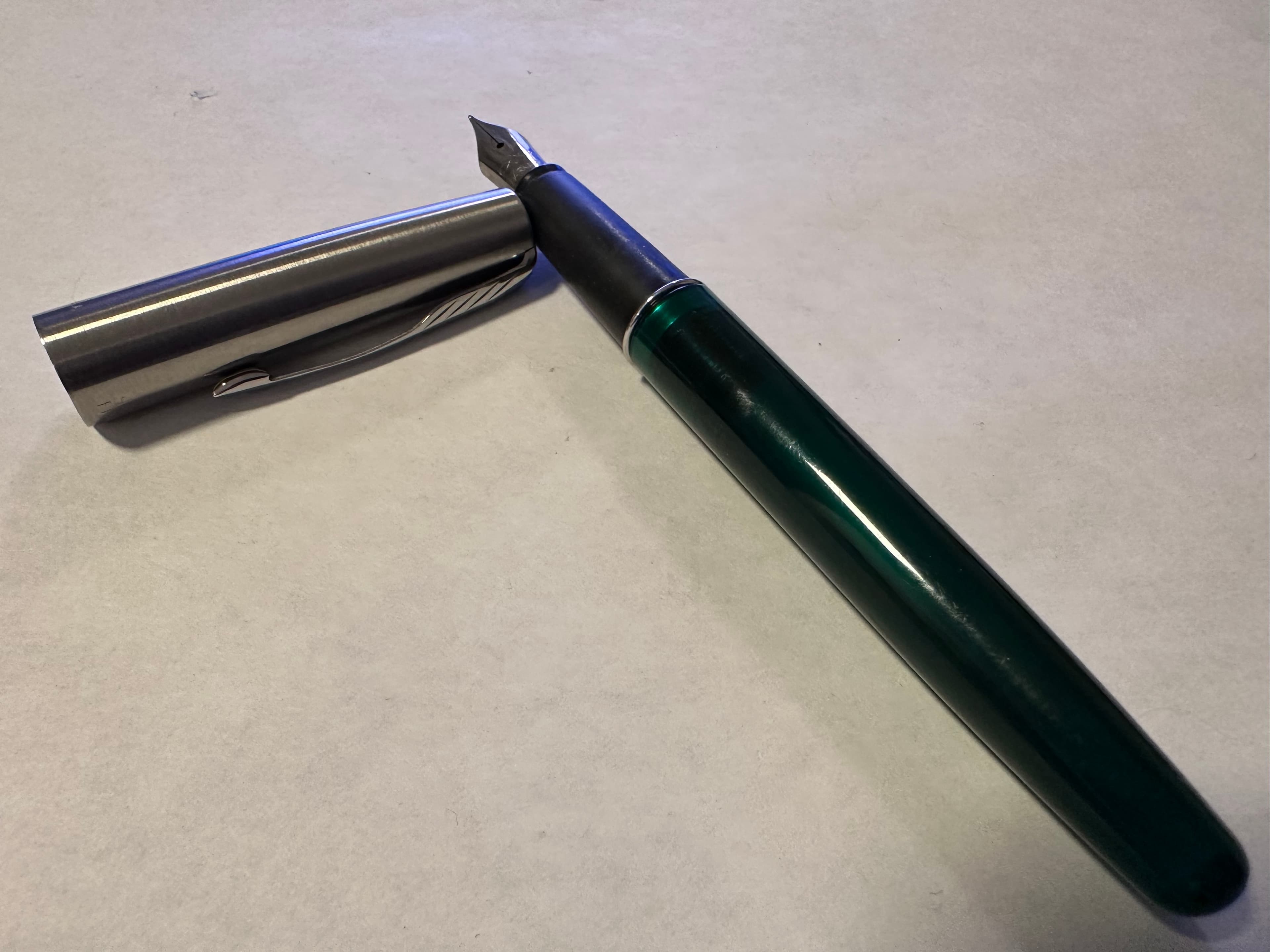 Parker Frontier Fountain Pen - Green Barrel