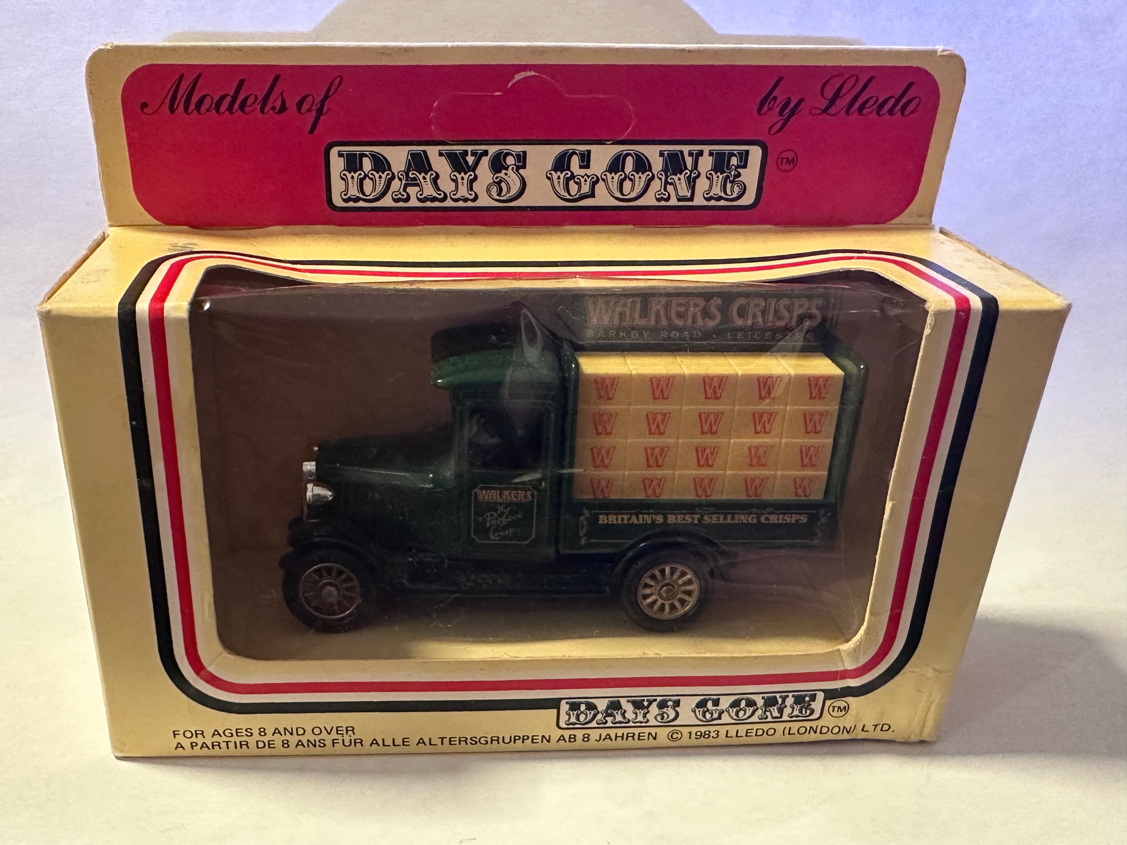 Lledo Days Gone diecast delivery van - Walkers Crisps