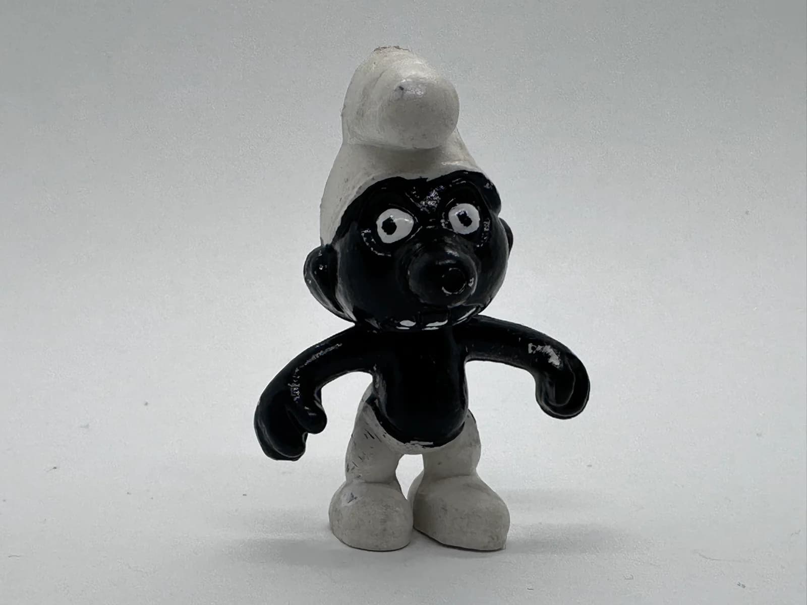 Vintage Schleich Angry Black Smurf 20007 - White Eyes Version - Peyo W. Germany