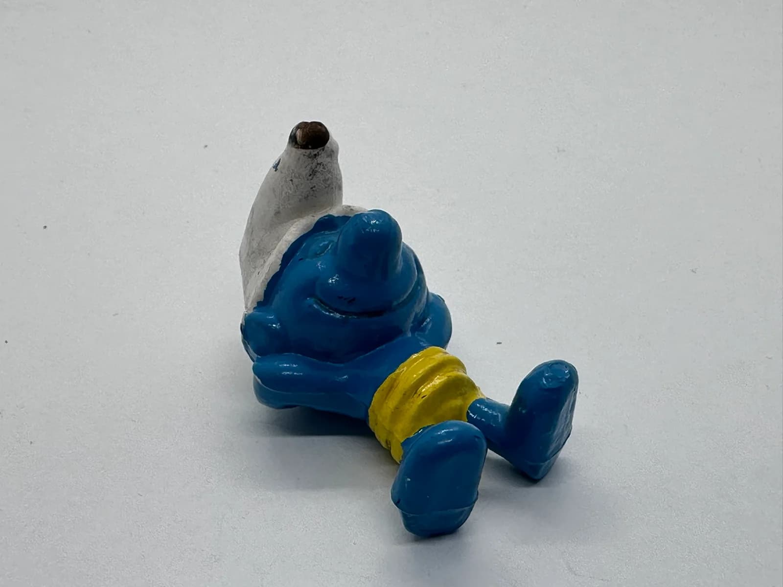 Vintage Schleich Sunbathing Smurf in Yellow Trunks (No. 2) - Peyo W. Germany PVC Figure