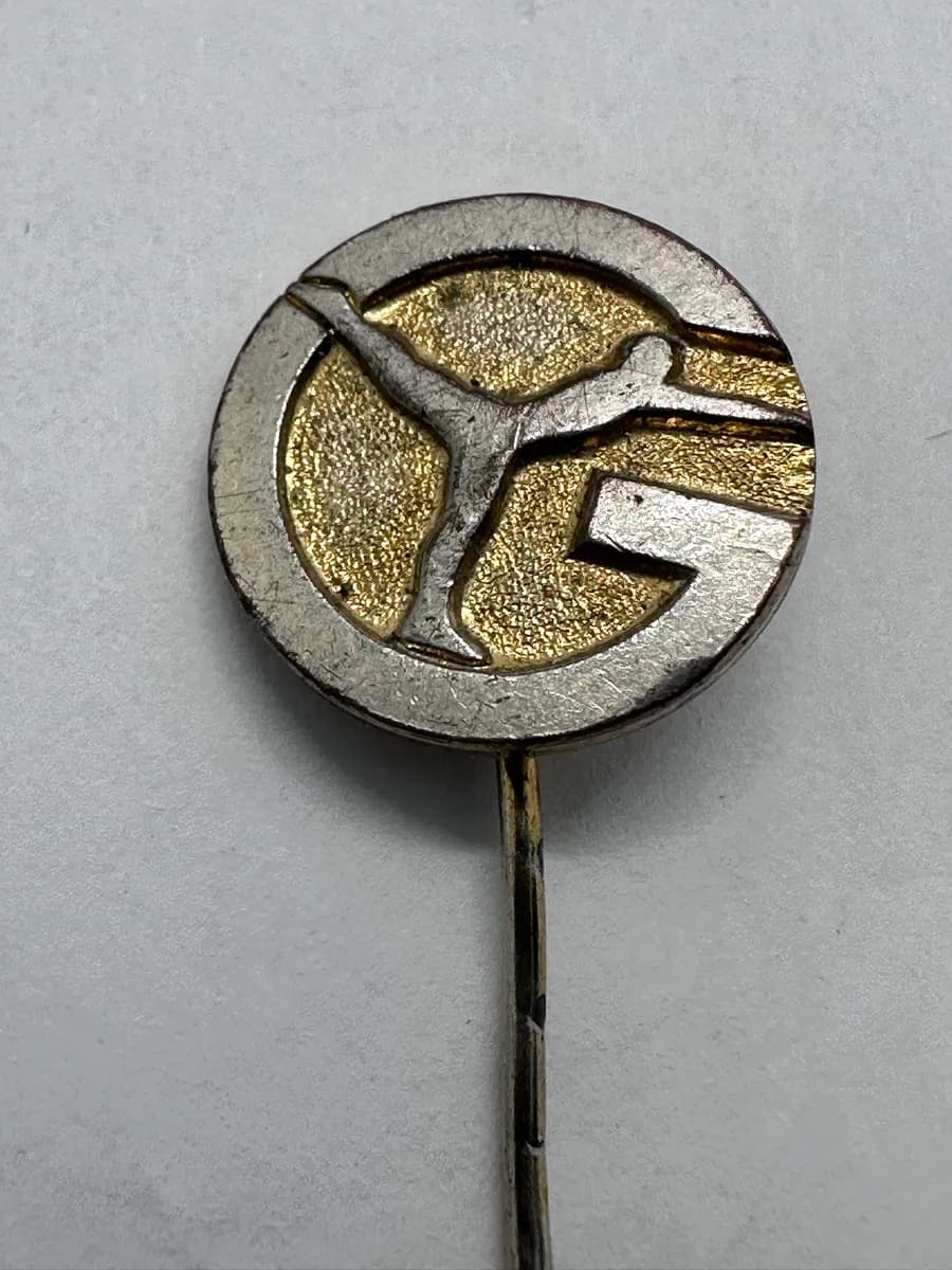 Vintage Figure Skating Sports Stick Pin