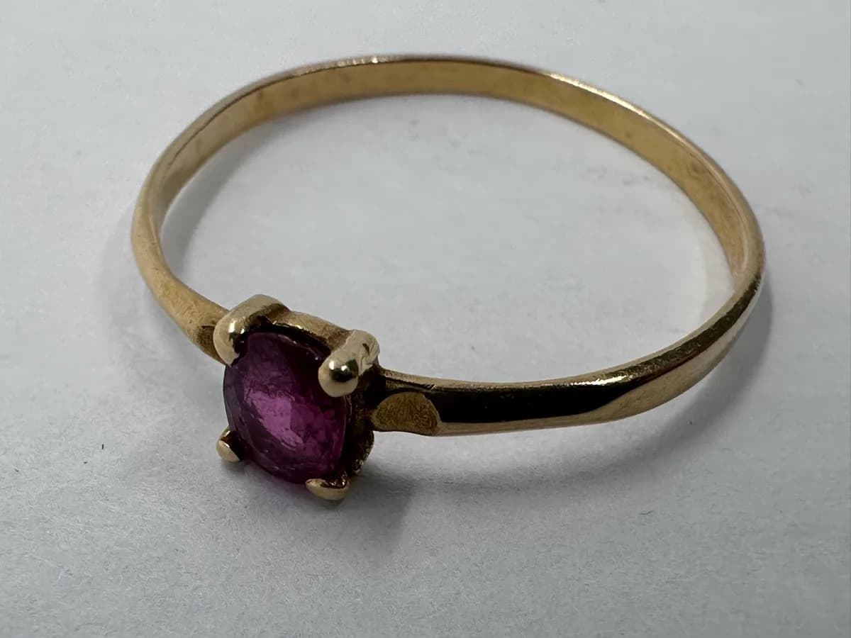 14K Gold Ruby Solitaire Ring, Thin Band, Stamped, 1.08g, Size US 8 / EU 57