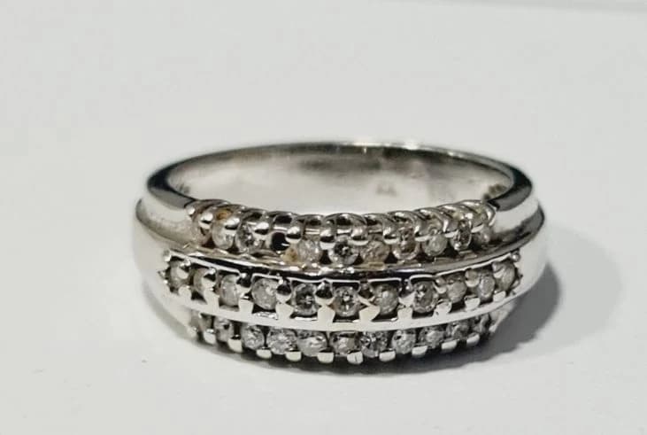 14K White Gold Three Row Natural Diamond Band Ring, 0.30 ct, Stamped 585, 4.7g, Size US 6 / EU 52